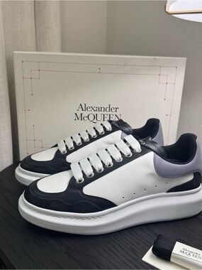 Alexander Mcqueen Oversized Platform Sneakers Black/White 42